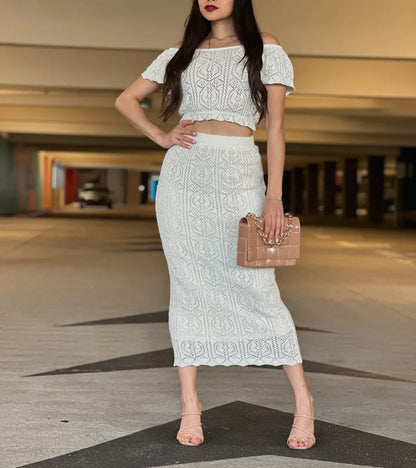 All white set